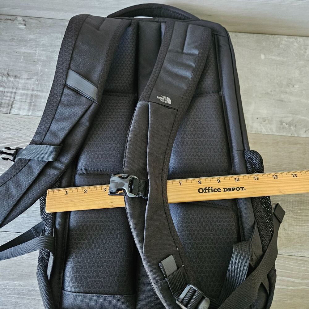 The North Face Stalwart Savage Logo Backpack Gray & Black 26L‎ 15" Laptop Bag - Picture 10 of 16